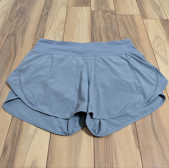 EUC! Lululemon Run Off Route Shorts In Light Blue Size 8 - Picture 2 of 14